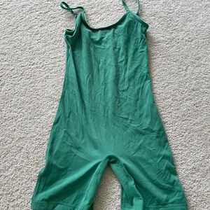 TNA action 5in onesie